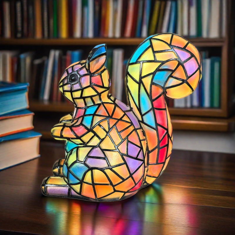 Pompon – Magisk eikehåndlampe laget av fargerikt glass