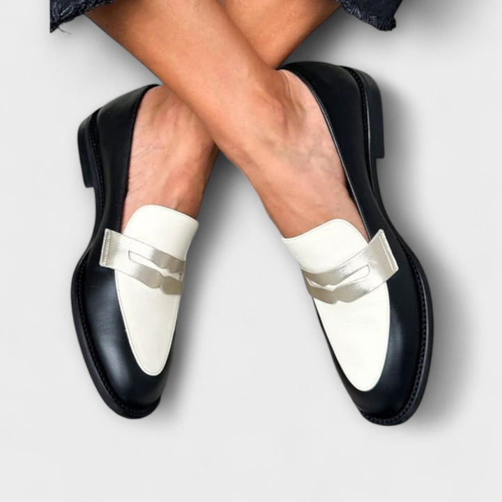 Lovisa™ | Svart Loafers med Metallglans