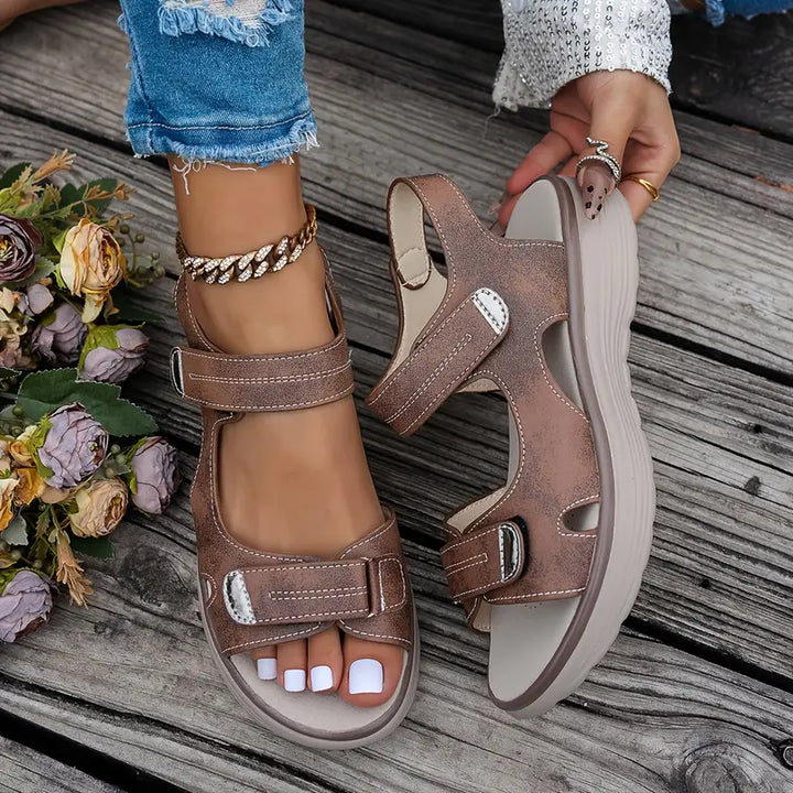 Ebba™ | Stilige ortopediske sandaler